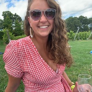 Meet your Posher, Taylor